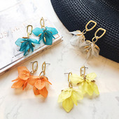 Cercei eleganti de dama in mai multe culori