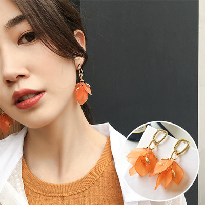 Cercei eleganti de dama in mai multe culori