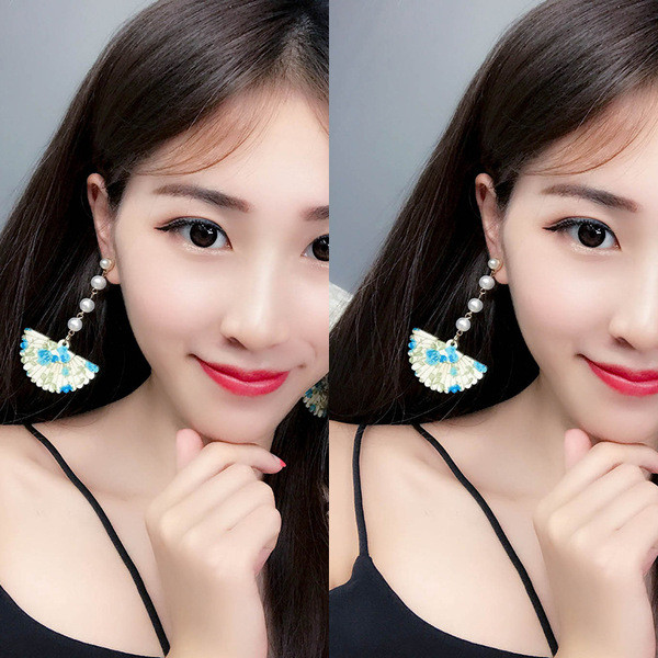 Stílusos női fülbevaló gyöngyökkel több színben