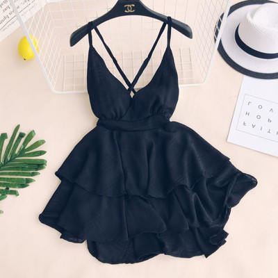 Modern női ruha négy színben, mély nyakkivágással