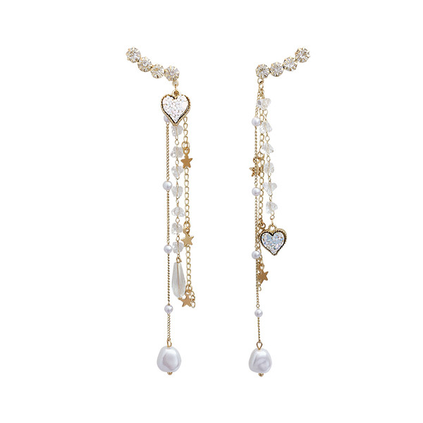 Arany színű hosszú női fülbevaló kövekkel és gyöngyökkel