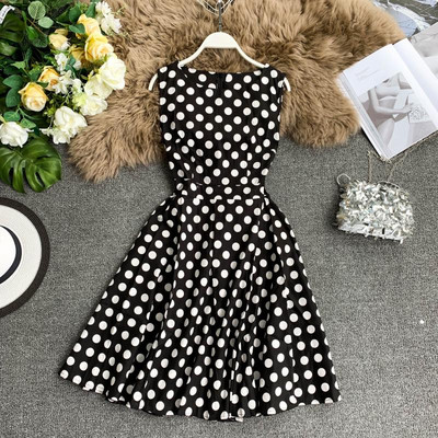 Stílusos női ruha O-nyakú színes rátéttel, több színben