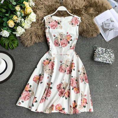 Stílusos női ruha O-nyakú színes rátéttel, több színben