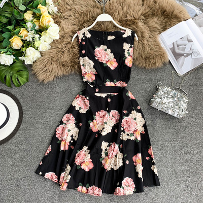 Stílusos női ruha O-nyakú színes rátéttel, több színben