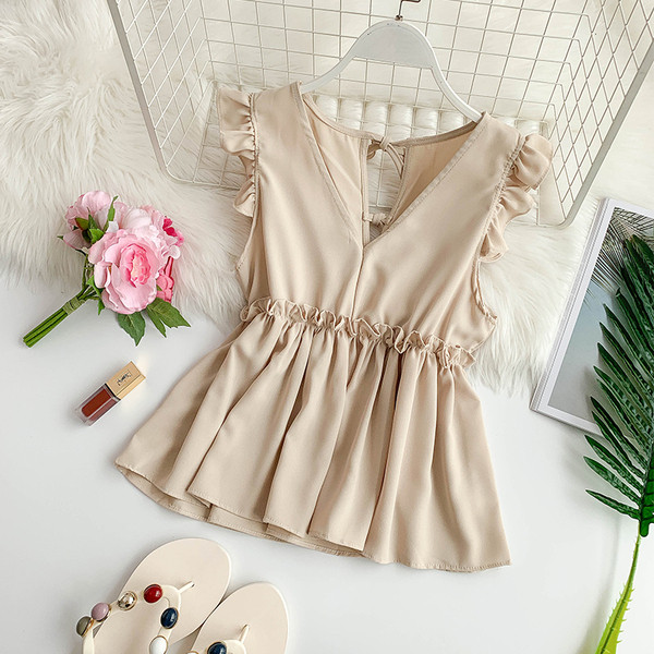 Modern női akasztófelső V-nyakkal, többféle színben