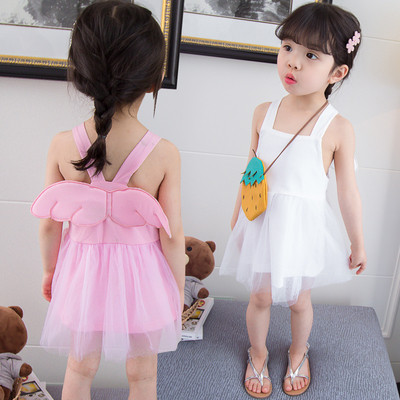Модерна детска рокля за момичета с 3D декорация в бял и розов цвят