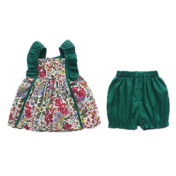 Modern gyerekszett lányoknak piros és zöld virágmotívumokkal