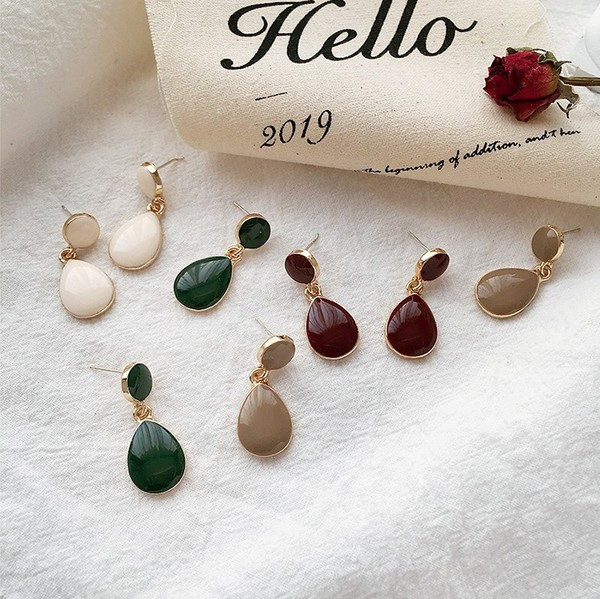 Stílusos női fülbevaló négy színben