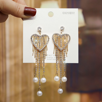 Дамски модерни обеци в златист цвят с камъни и перли
