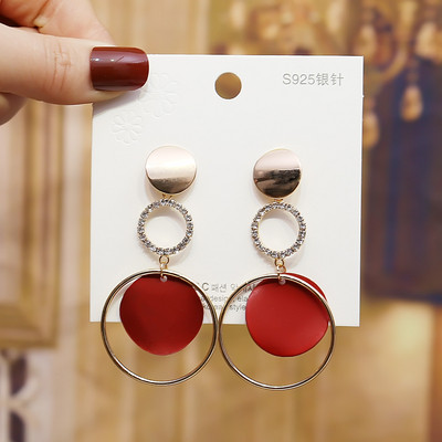 Modern női fülbevaló két színben, díszkövekkel