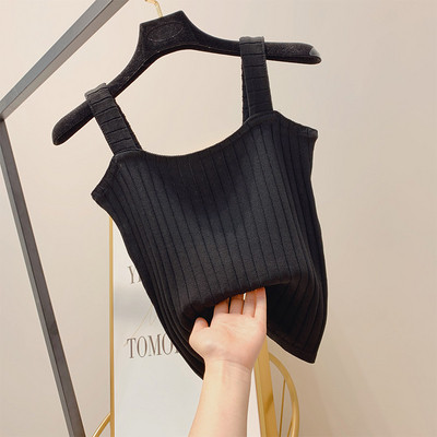 Napi női felső, vastag pántokkal, többféle színben