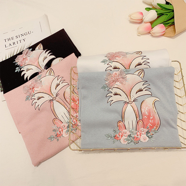 Alkalmi női póló rátéttel több színben