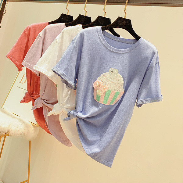 Modern női póló rátéttel, négy színben