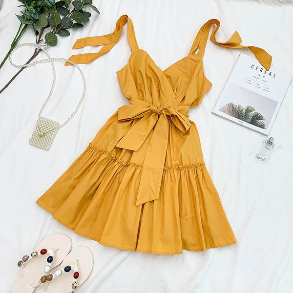 Női ruha V-nyakú nyakkendővel több színben