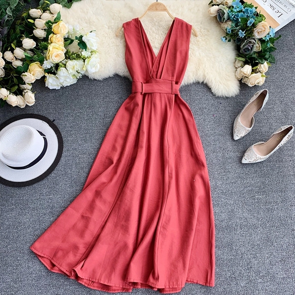 Modern női ruha V-nyakkal több színben