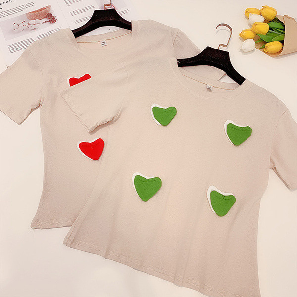 Alkalmi női póló 3D elemmel, két színben