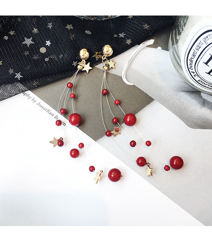 Modern női fülbevaló dekoratív gyöngyökkel - két színben