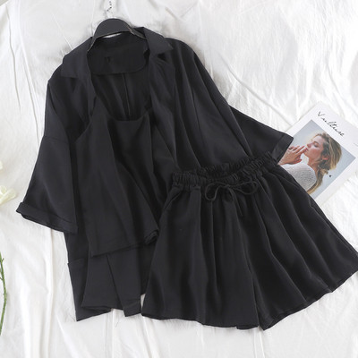 Elegáns női szett három részből - kabát, felső és rövidnadrág több színben