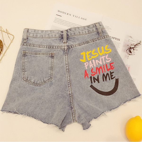 Къси дамски дънки с надпис и висока талия