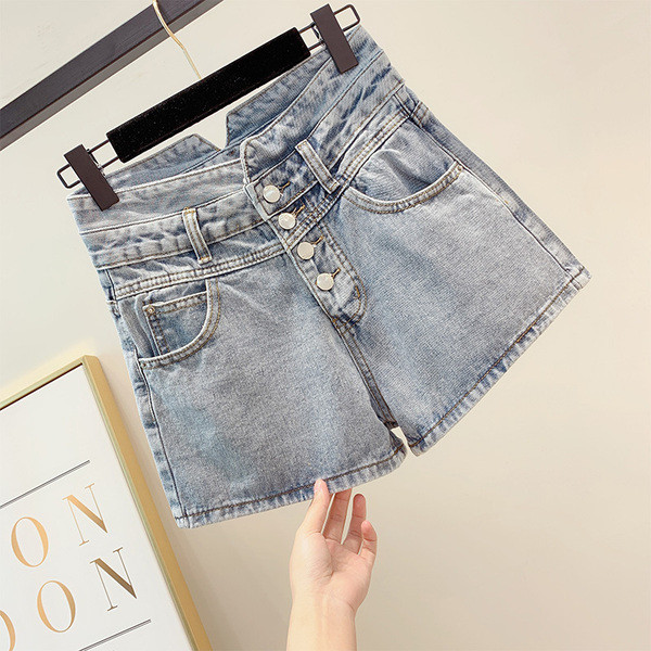 Modern női rövid farmernadrág magas derékkal és gombokkal