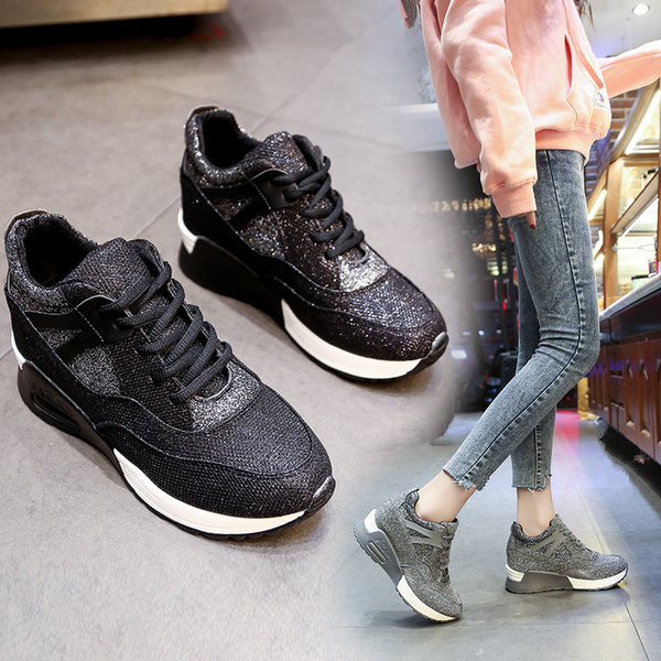 Modern női tornacipő fényes hatással fekete és szürke színben