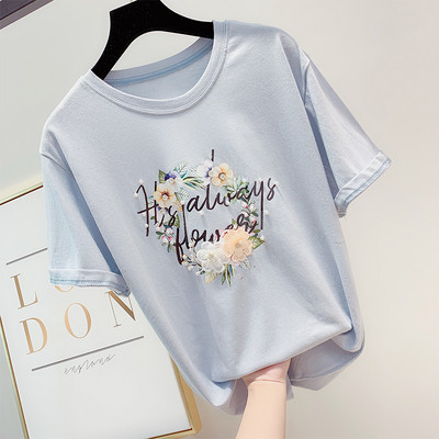Női póló rövid ujjú felirattal és 3D elemes virágokkal