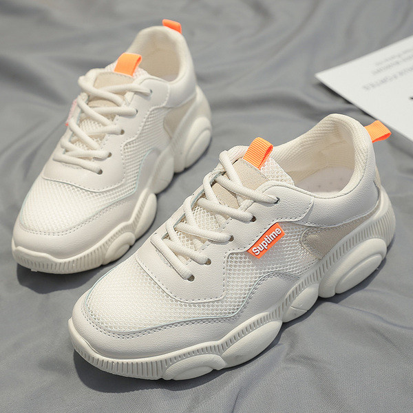 Modern női tornacipő magas talppal, három színben