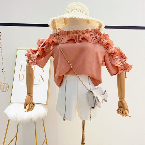 Stílusos női blúz több színben, vékony pántokkal