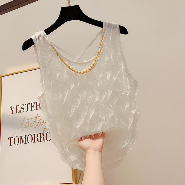 Stílusos női felső, fém díszítéssel, három színben