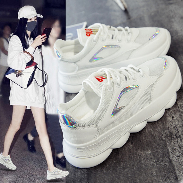 Új modern női tornacipő három színben