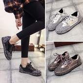 Fényes, fűzős női tornacipő több színben