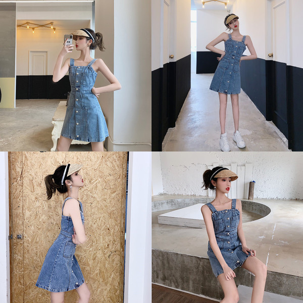 Női farmer ruha gombokkal és zsebekkel világos színben