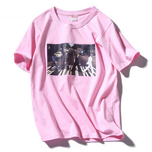 Tricou barbatesc actual in mai multe culori cu maneca scurta si aplicatie