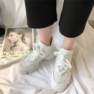 Női alkalmi tornacipő durva talppal, két színben