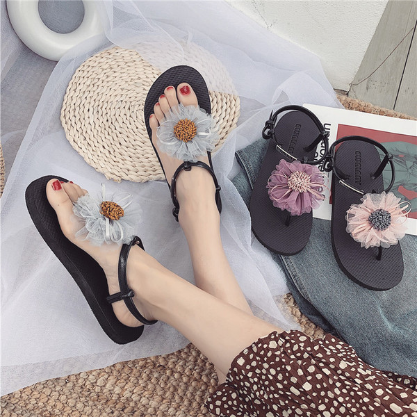 Modern női szandál virággal több színben