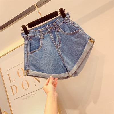 Női rövidnadrág több színnel