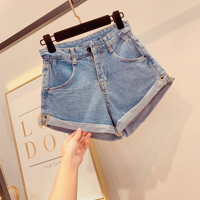 Női rövidnadrág több színnel