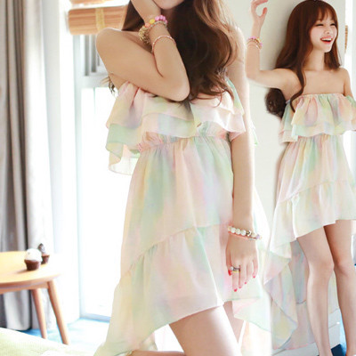 Női nyári ruha aszimmetrikus modell