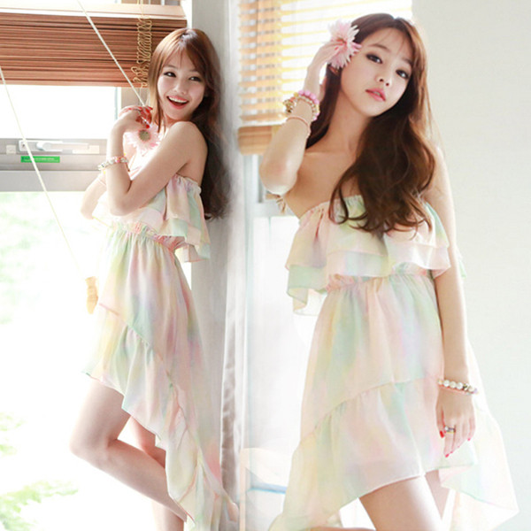 Női nyári ruha aszimmetrikus modell