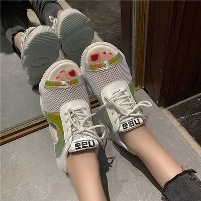 Sport és alkalmi női fűzős szandál két színben