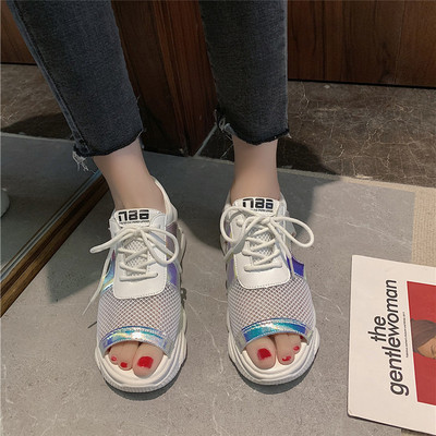 Sport és alkalmi női fűzős szandál két színben