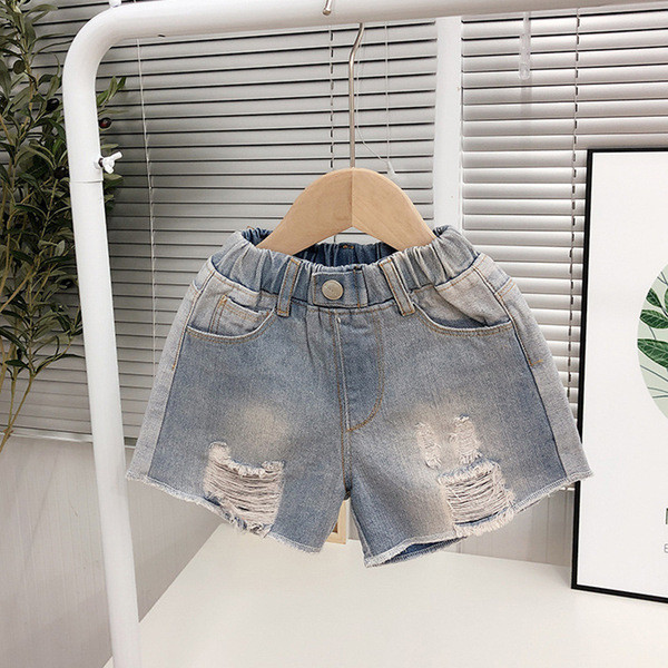 Blugi scurti pentru copii cu motive rupte si nasture pentru fete