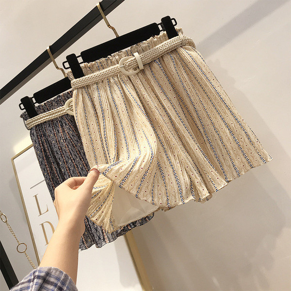 Fusta de dama moderna cu curea in doua culori