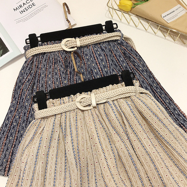 Fusta de dama moderna cu curea in doua culori