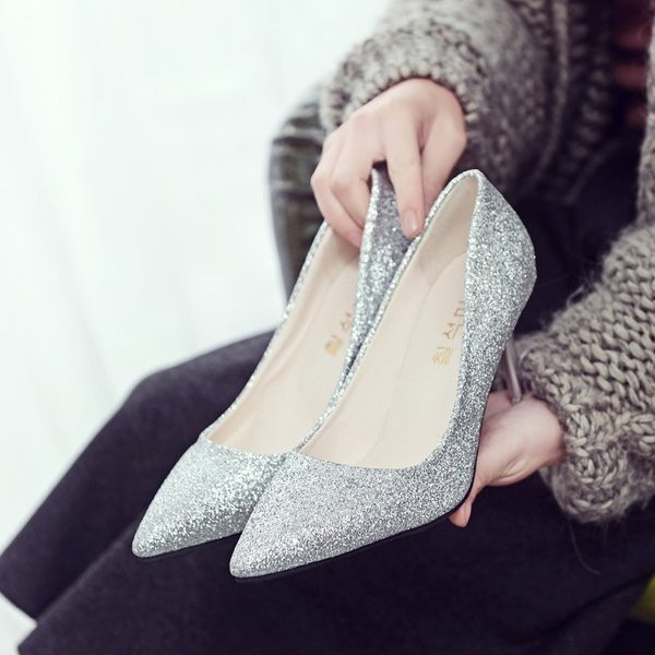 Pantofi eleganti de dama cu toc subtire si efect stralucitor in mai multe culori