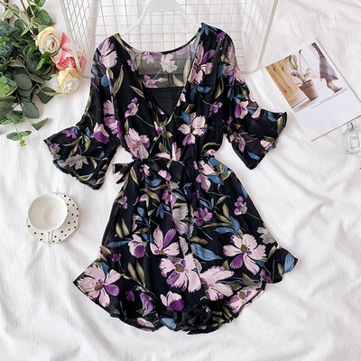 Salopeta de dama cu model floral si decolteu in V