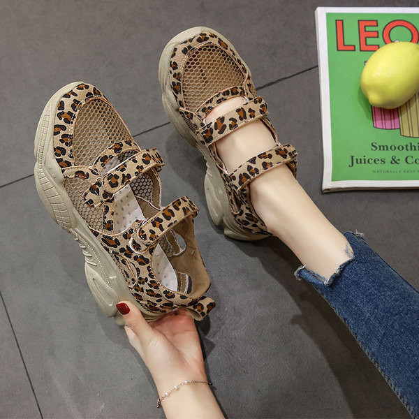 Sandale casual dama cu talpa groasa si animal print