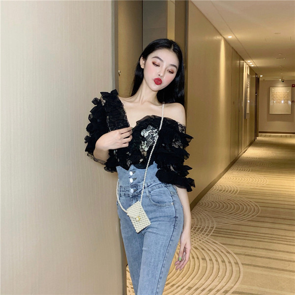 Bluză de damă modernă cu umerii goi în trei culori