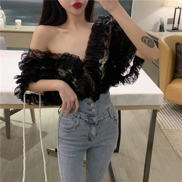 Bluză de damă modernă cu umerii goi în trei culori