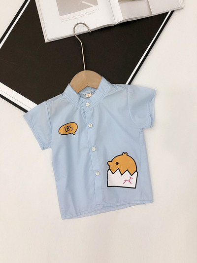 Модерна детска риза за момчета в бял и син цвят с апликация